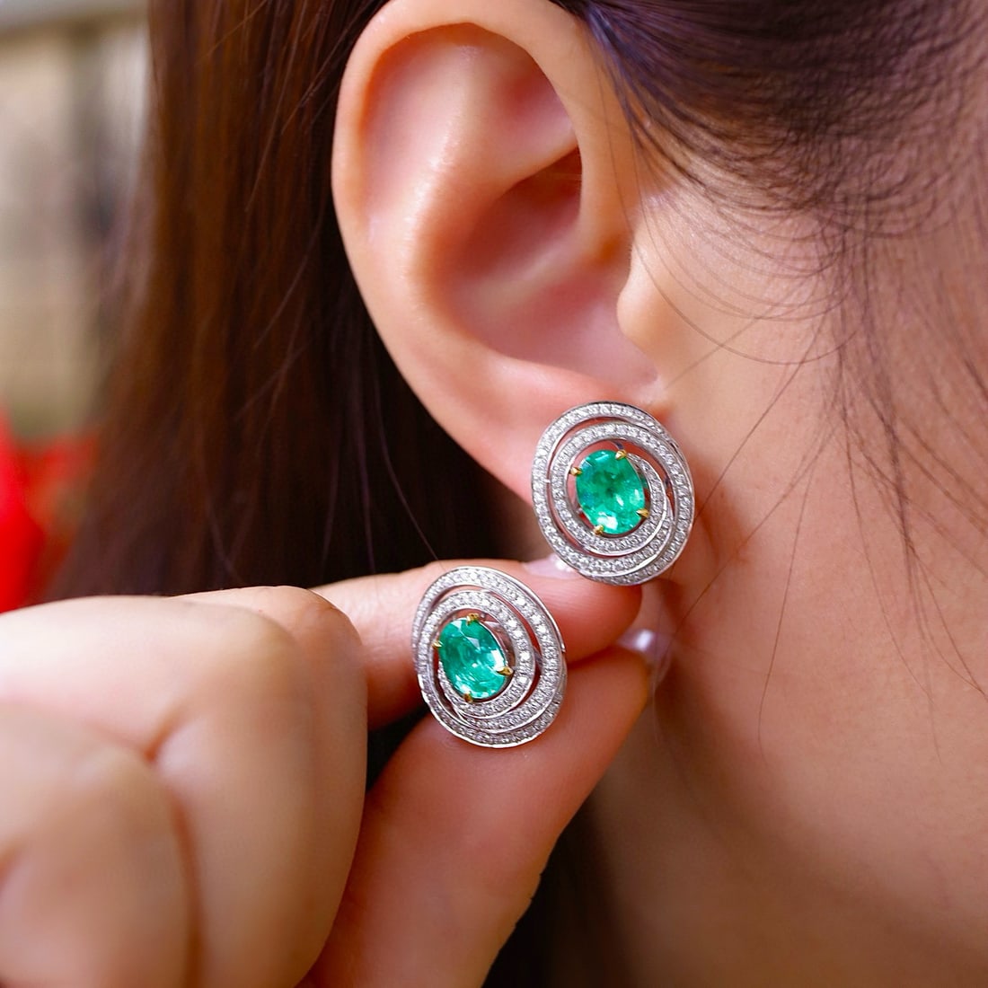14k Gold 3.25 Ctw Vivid Green Natural Emerald & Diamond Earrings - 5