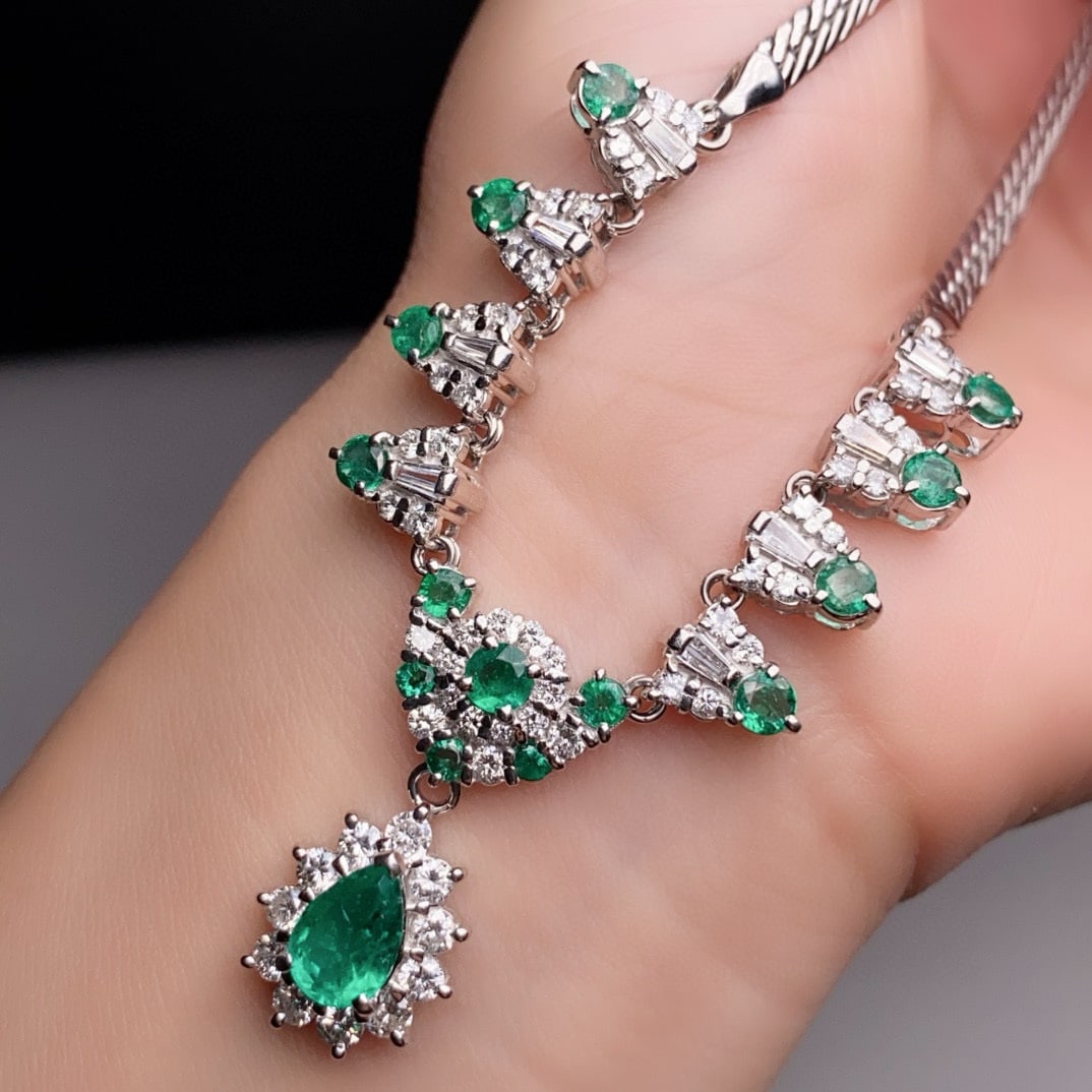 14k Gold 3.11 Ctw Vivid Green Natural Emerald & Emerald Necklace - 3