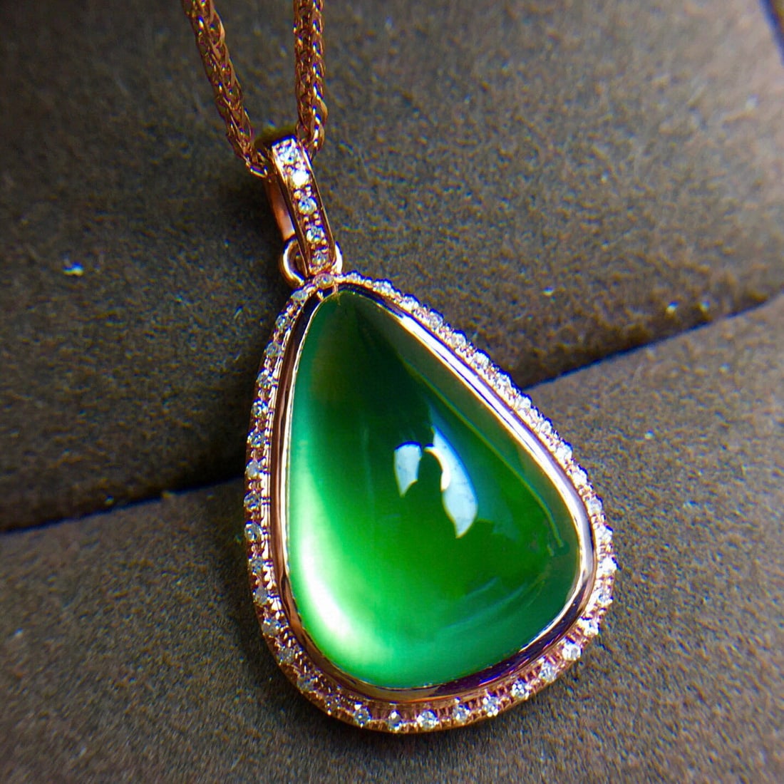 14k Gold 9.6 Ct Natural Prehnite & Diamond Pendant( Without Chain ) - 2