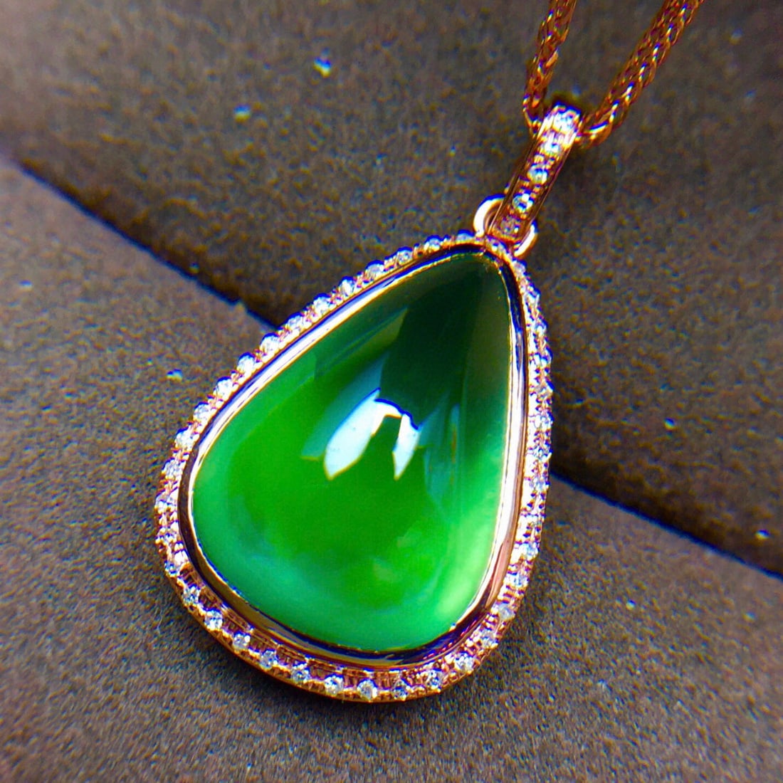 14k Gold 9.6 Ct Natural Prehnite & Diamond Pendant( Without Chain ) - 3