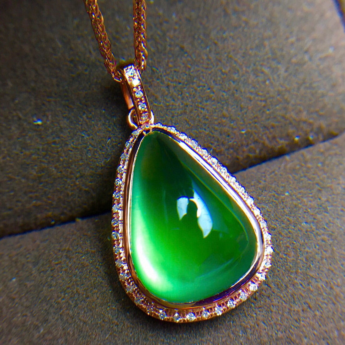 14k Gold 9.6 Ct Natural Prehnite & Diamond Pendant( Without Chain ) - 5