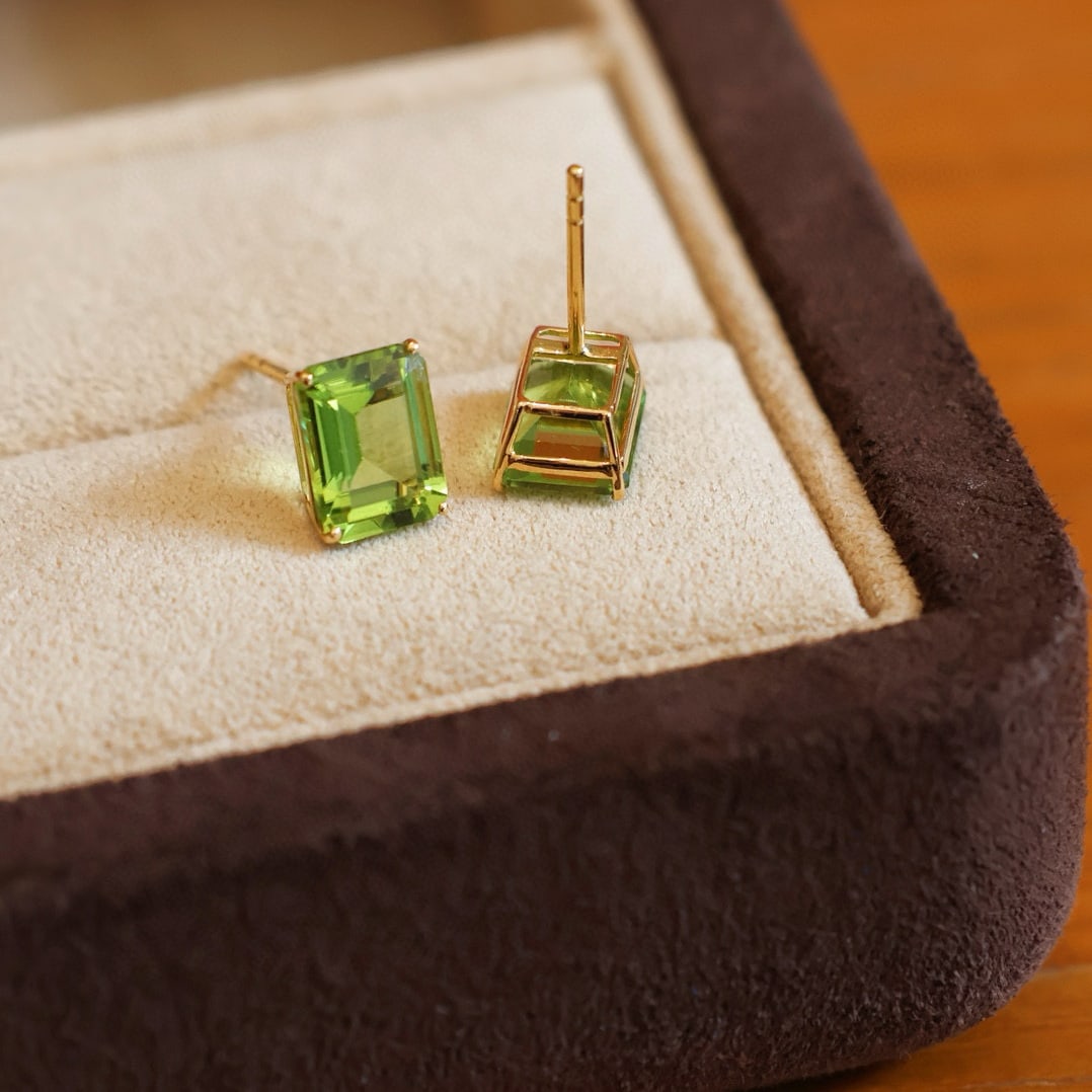 14k Gold 2.8 Ct Natural Peridot Earrings - 4