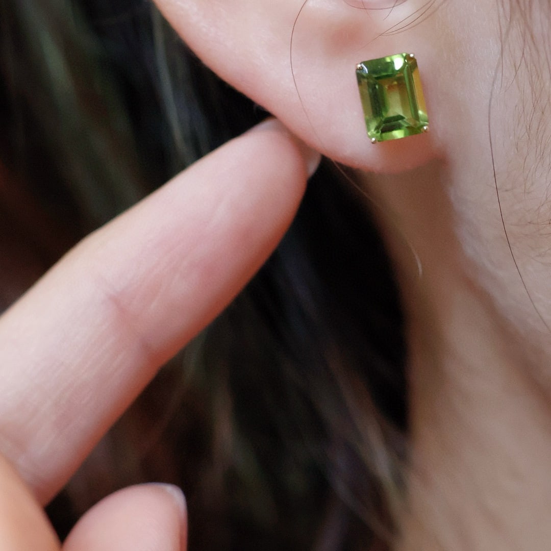 14k Gold 2.8 Ct Natural Peridot Earrings - 6