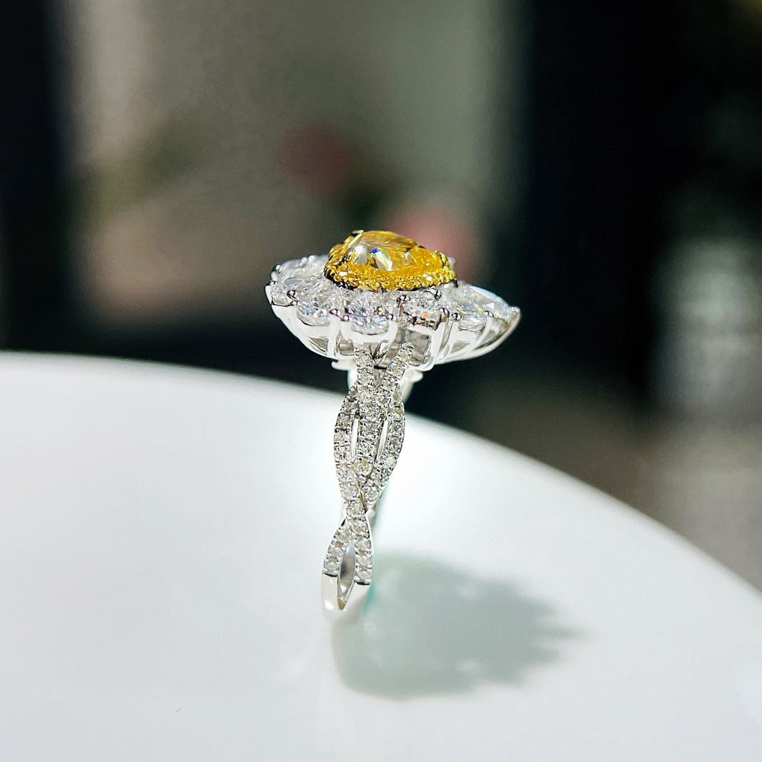 Gia Certified 14k Gold 3.76 Ctw Natural Yellow Diamond & Diamond Ring/pendant( Without Chain ) - 2