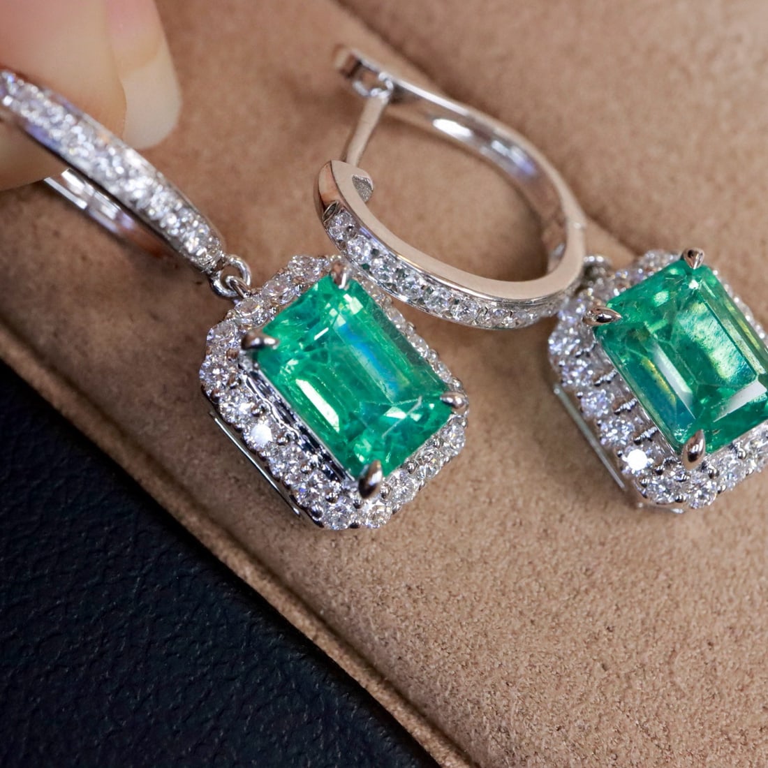 14k Gold 2.65 Ctw Natural Emerald & Diamond Earrings - 2