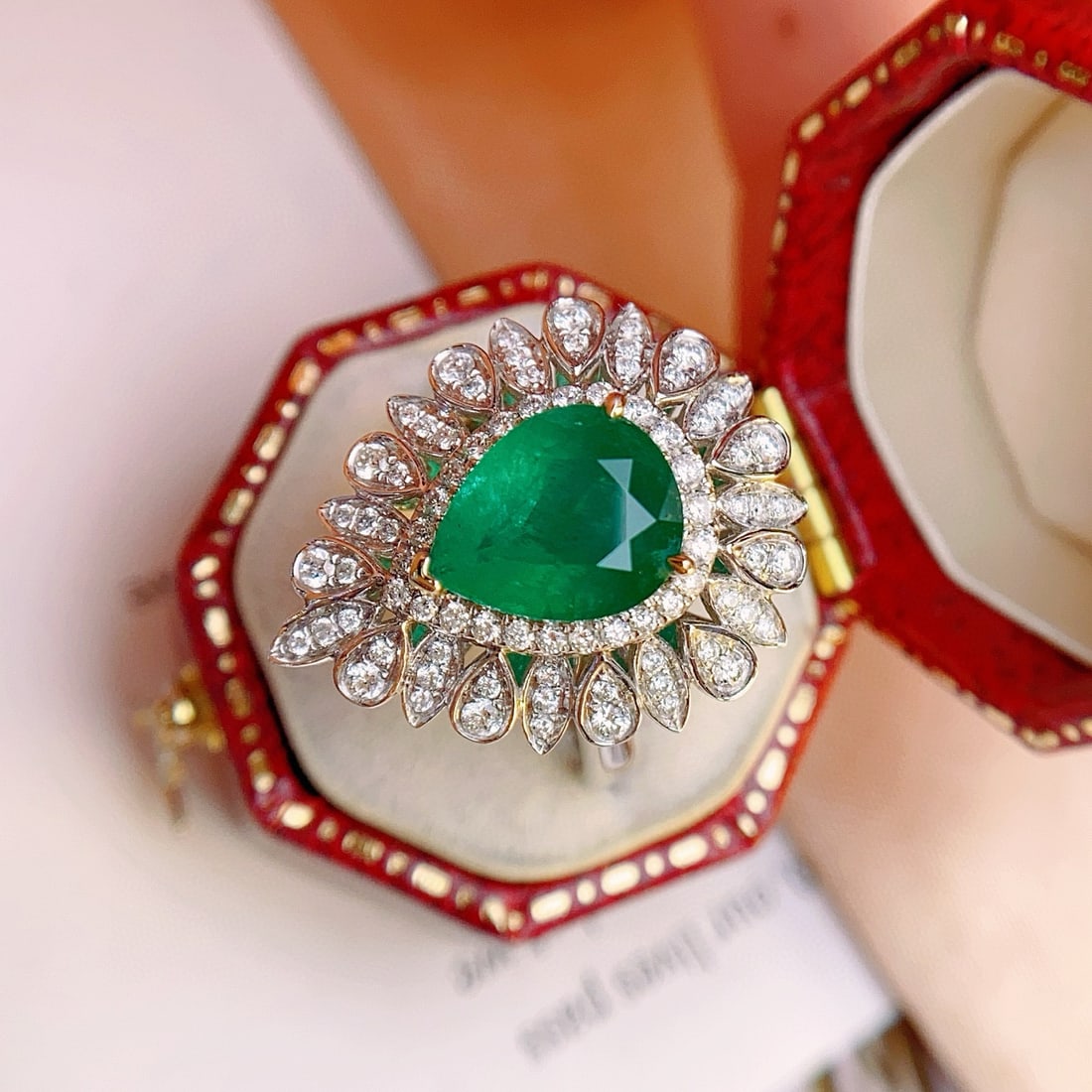 14k Gold 1.85 Ct Vivid Green Natural Emerald & Diamond Ring - 4