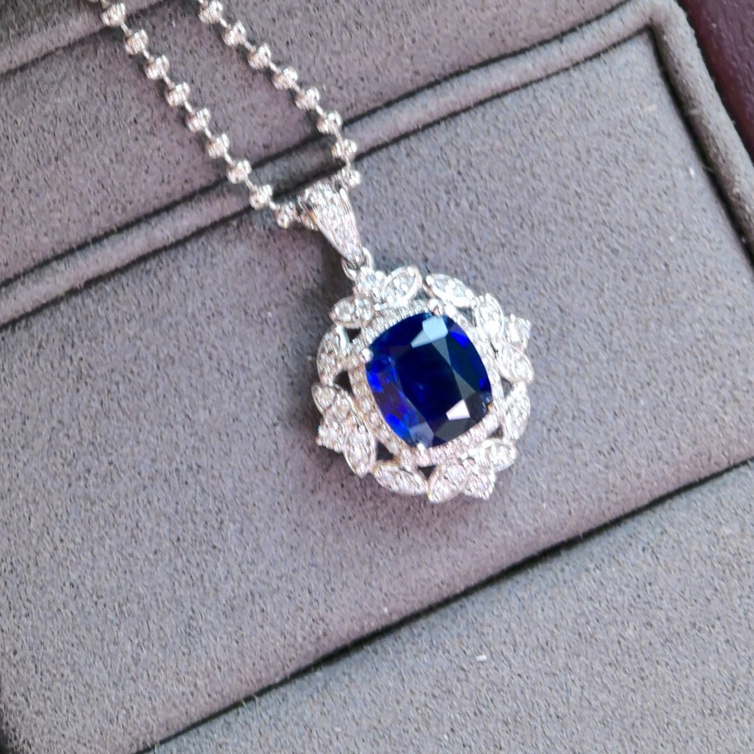 14k Gold 1.64 Ctw Natural Sapphire & Diamond Pendant( Without Chain ) - 4