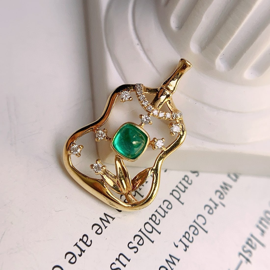 14k Gold 0.40 Ct Vivid Green Natural Emerald & Diamond Pendant( Without Chain ) - 3