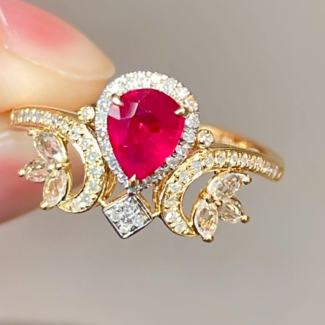14k Gold 0.6 Ct Natural Ruby & Diamond & Sapphire Ring - 4