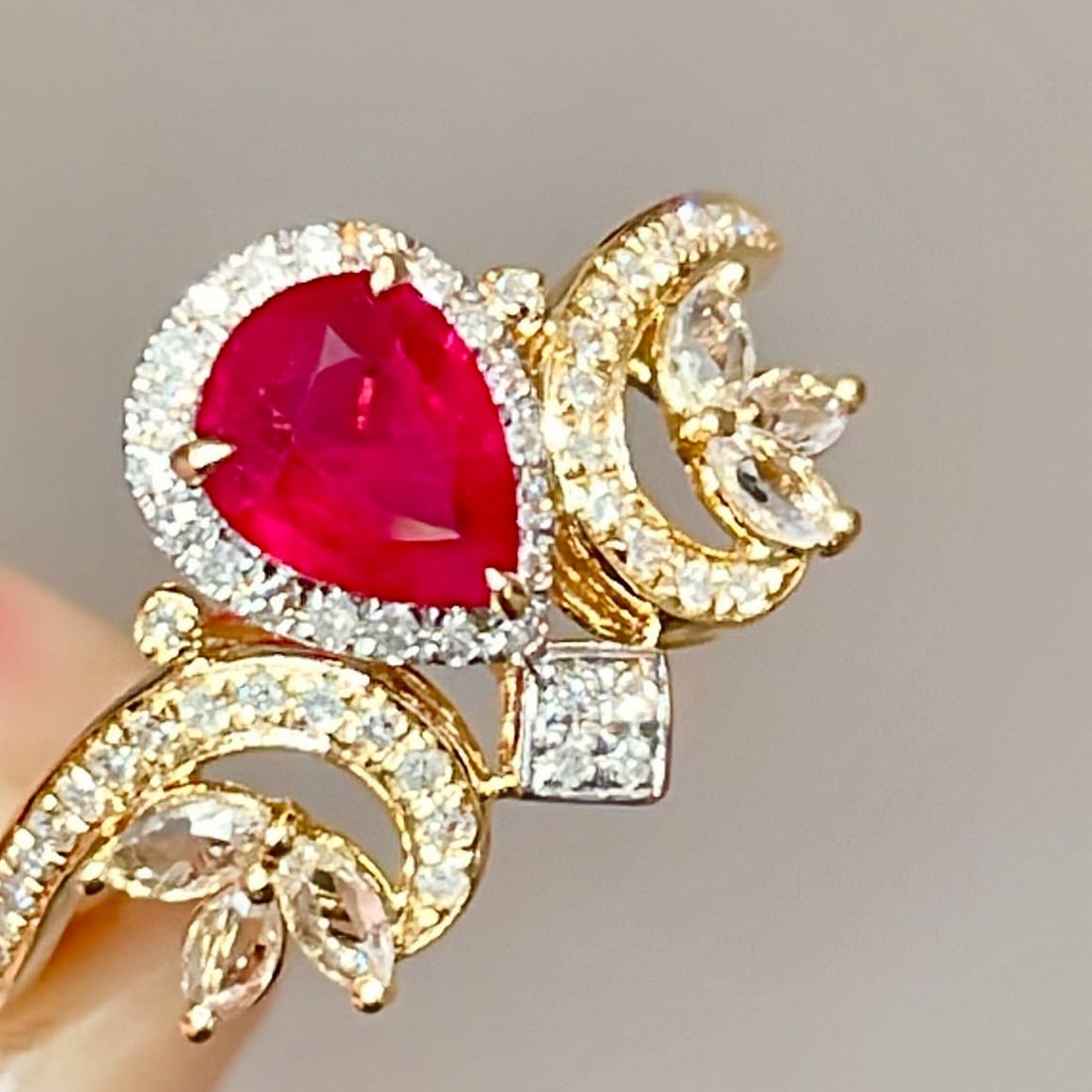 14k Gold 0.6 Ct Natural Ruby & Diamond & Sapphire Ring - 5