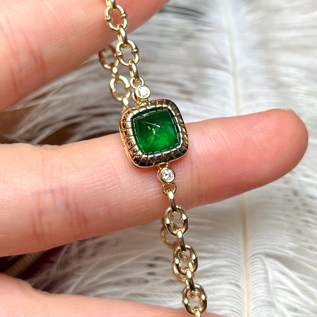14k Gold 2.06 Ctw Vivid Green Natural Emerald & Diamond Bracelet - 4