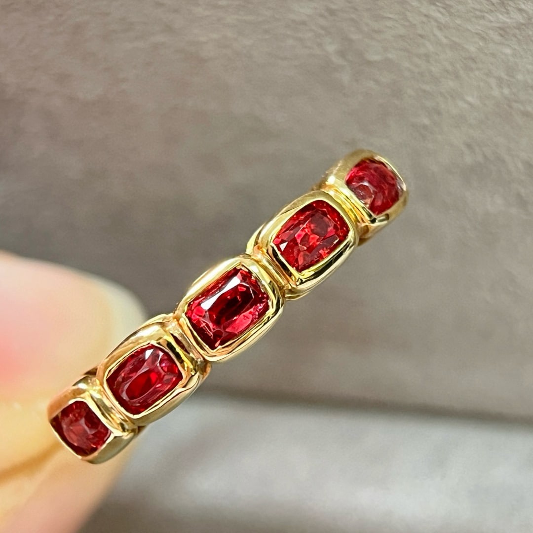 14k Gold 1.09 Ct Natural Spinel Ring: Ref:231060159 // gold content:14k gold // ring size:7. 25us // // main gemstone:spinel // shape:cushion // carat weight:1. 09ct // color:red // treatment:natural // Low Estimate: 4800 Condition: New