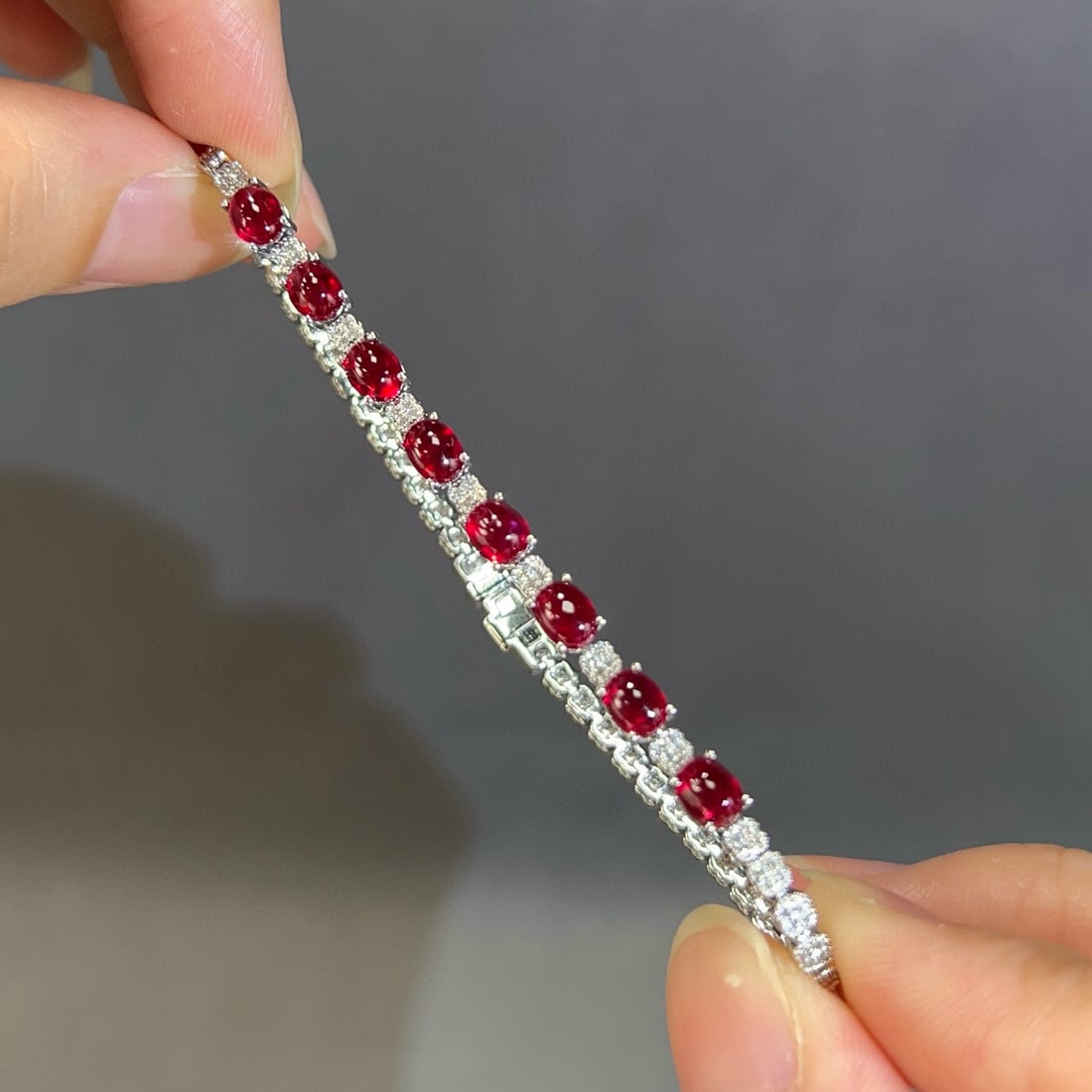 14k Gold 5.67 Ctw Natural Ruby & Diamond Bracelet - 8