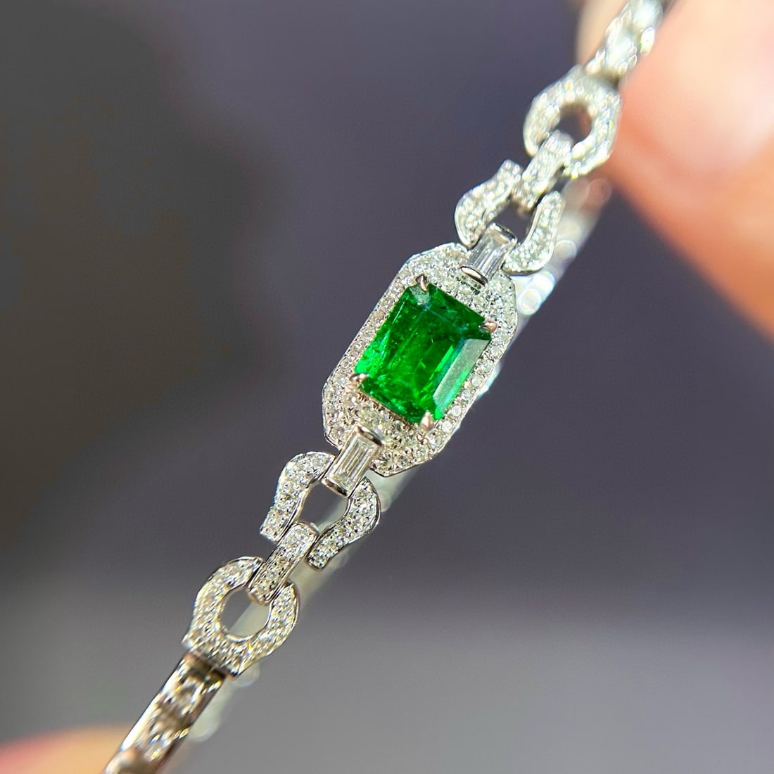14k Gold 2.24 Ctw Vivid Green Natural Emerald & Diamond Bracelet - 2