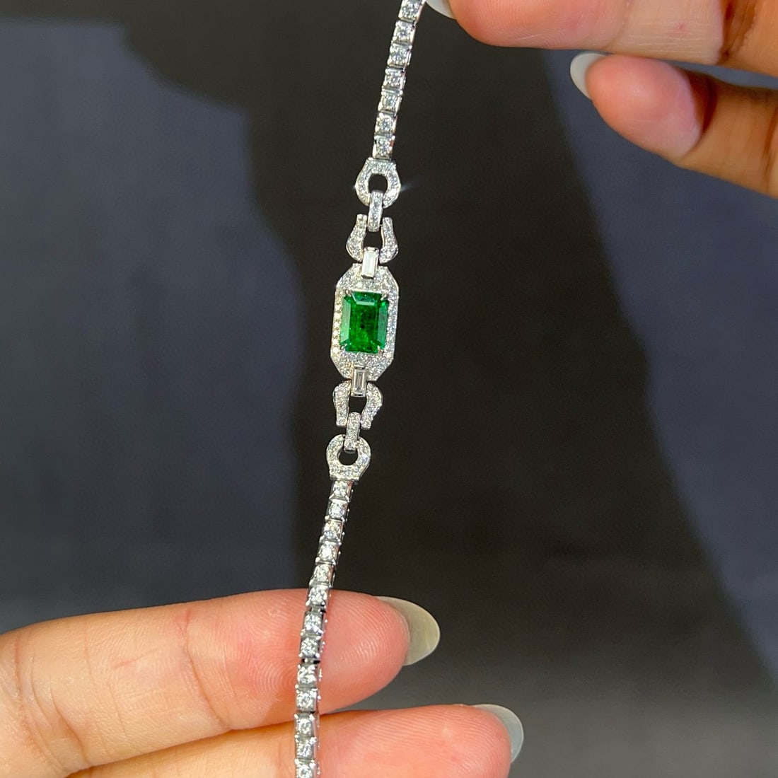 14k Gold 2.24 Ctw Vivid Green Natural Emerald & Diamond Bracelet - 3