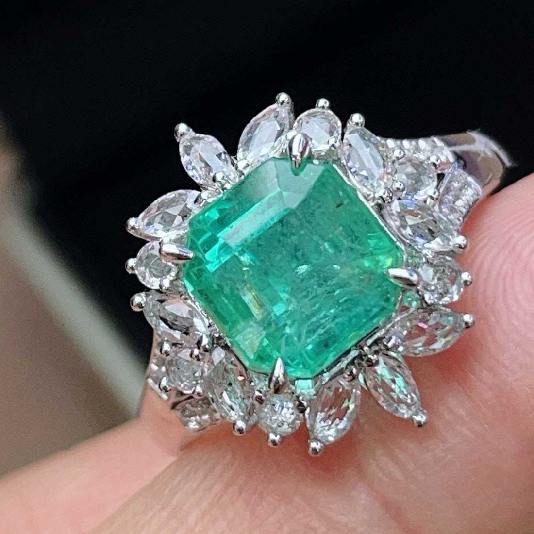 14k Gold 2.4 Ct Natural Emerald & Sapphire Ring - 2