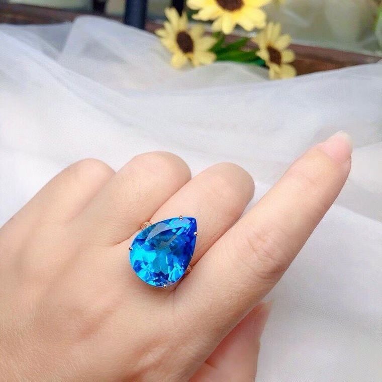 14k Gold 18.62 Ct Natural Topaz & Diamond Ring - 2