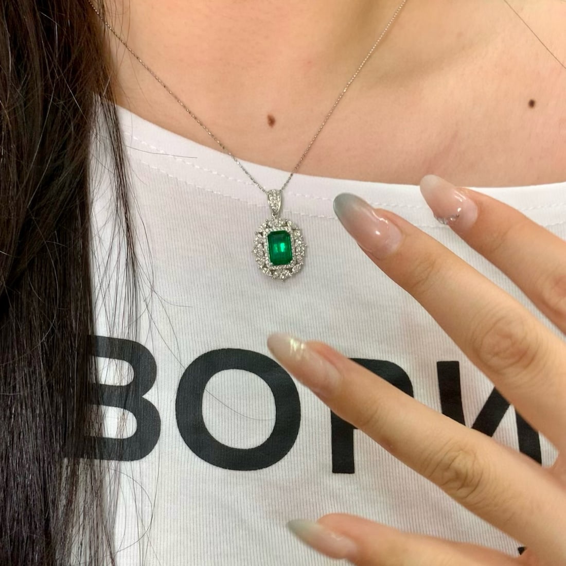 14k Gold 3.22 Ctw Vivid Green Natural Emerald & Diamond Pendant( Without Chain ) - 4