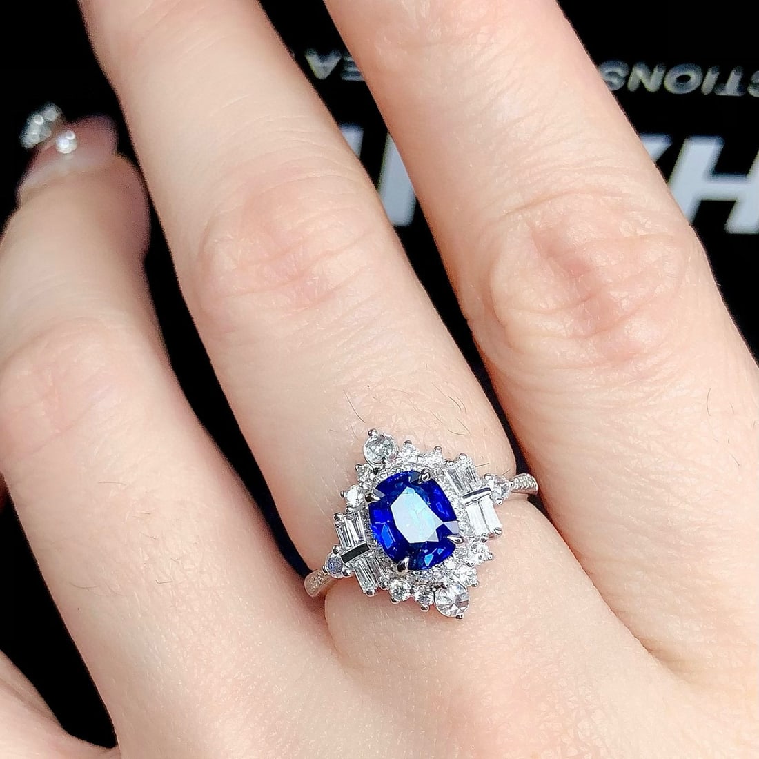 14k Gold 1.72 Ctw Natural Sapphire & Diamond Ring - 3