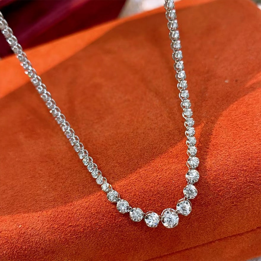 14k Gold 3 Ct Natural H Diamond Necklace: Ref:231060222 // gold content:14k gold // main gemstone:diamond // shape:round // carat weight:3ct // clarity grade:vs-si // color:h // treatment:natural // cut grade:g // Condition: New High