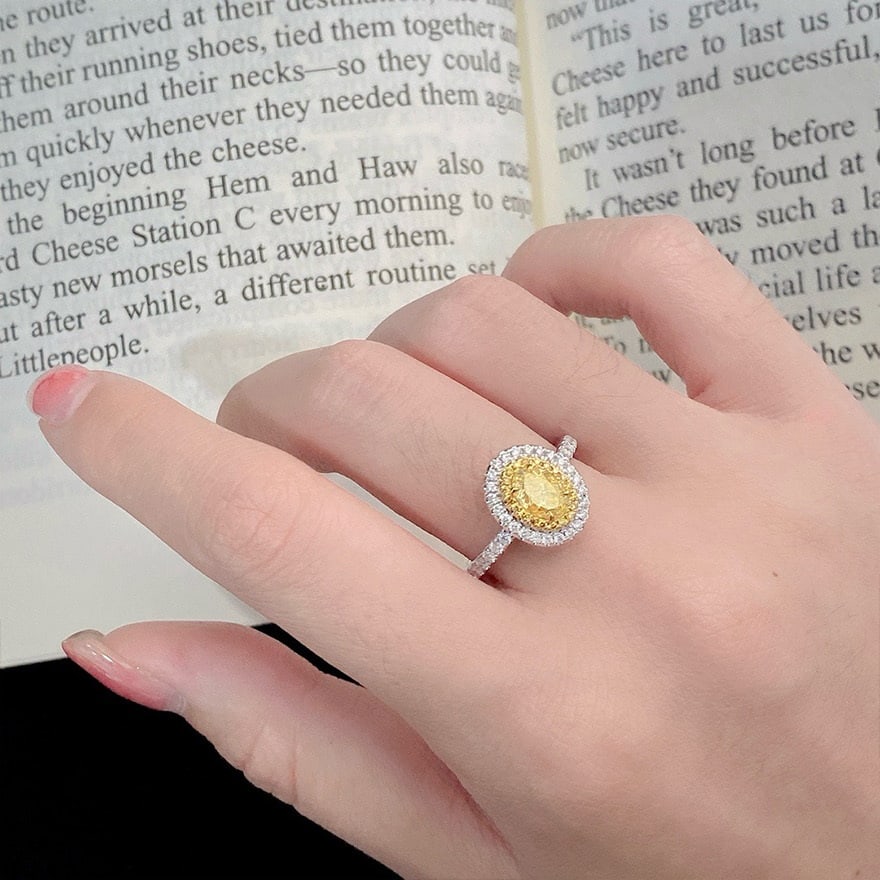 14k Gold 1.25 Ctw Natural Yellow Diamond & Diamond Ring - 4