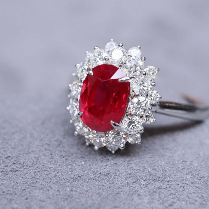 14k Gold 2.19 Ctw Natural Ruby & Diamond Ring - 3