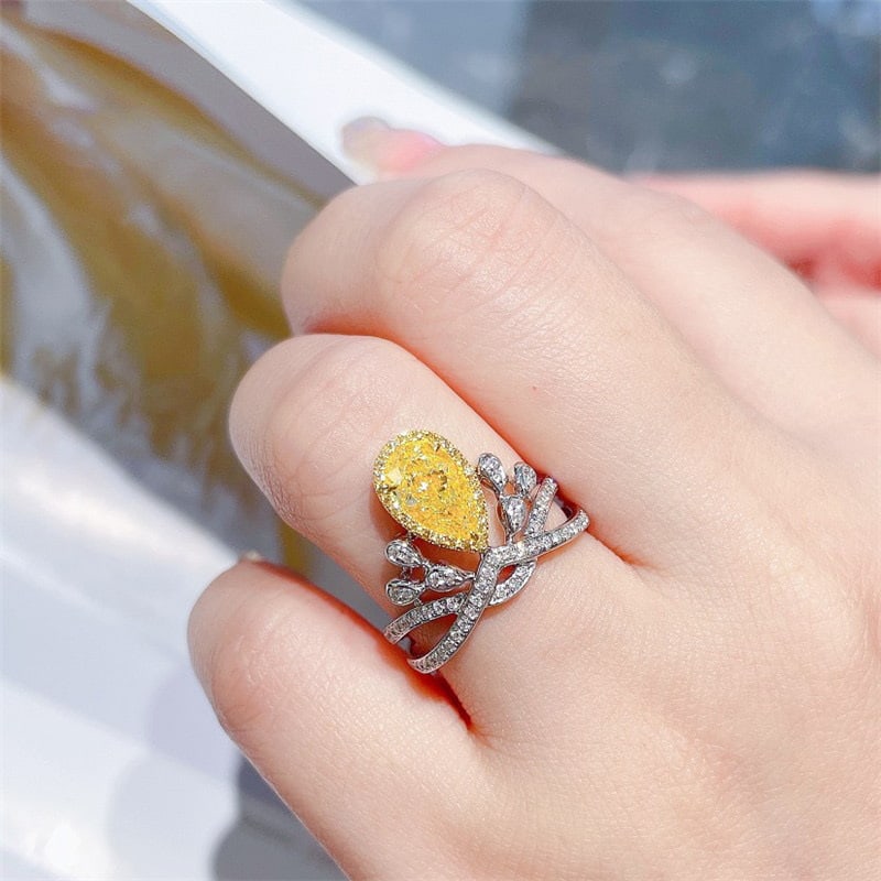 14k Gold 1.00 Ct Natural Yellow Diamond & Diamond Ring - 4
