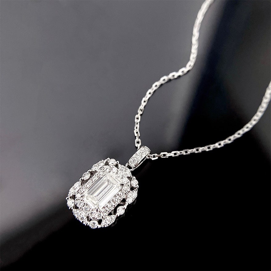 Gia Certified 14k Gold 0.50 Ct Natural H Vvs2 Emerald Diamond Necklace: Ref:231060306 // gold content:14k gold // main gemstone:diamond // certified:gia // shape:emerald // carat weight:0. 50ct // clarity grade:vvs2 // color:h // treatment:natural // // adjacent gemstone 