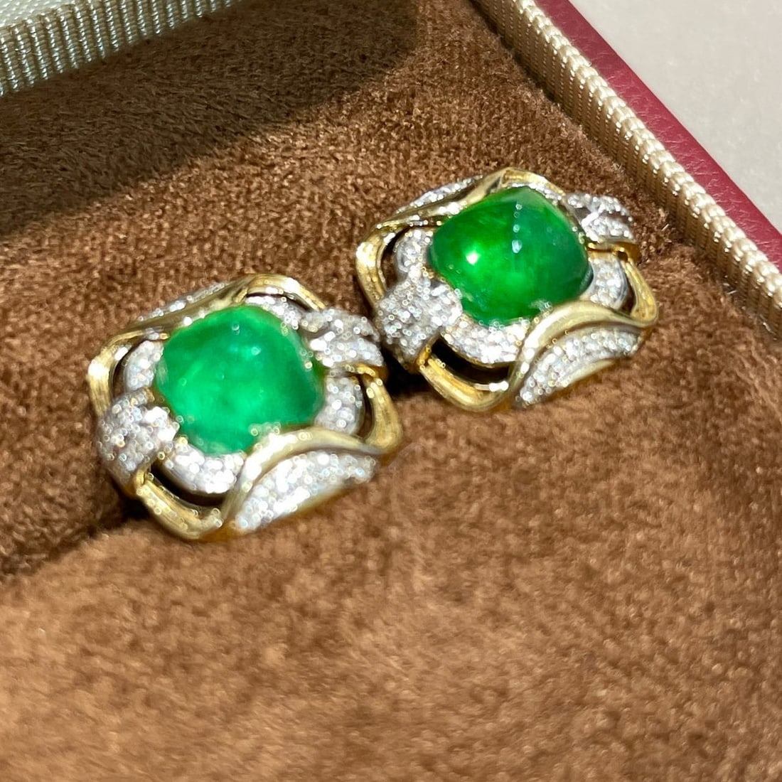 14k Gold 3 Ct Vivid Green Natural Emerald & Diamond Earrings - 4