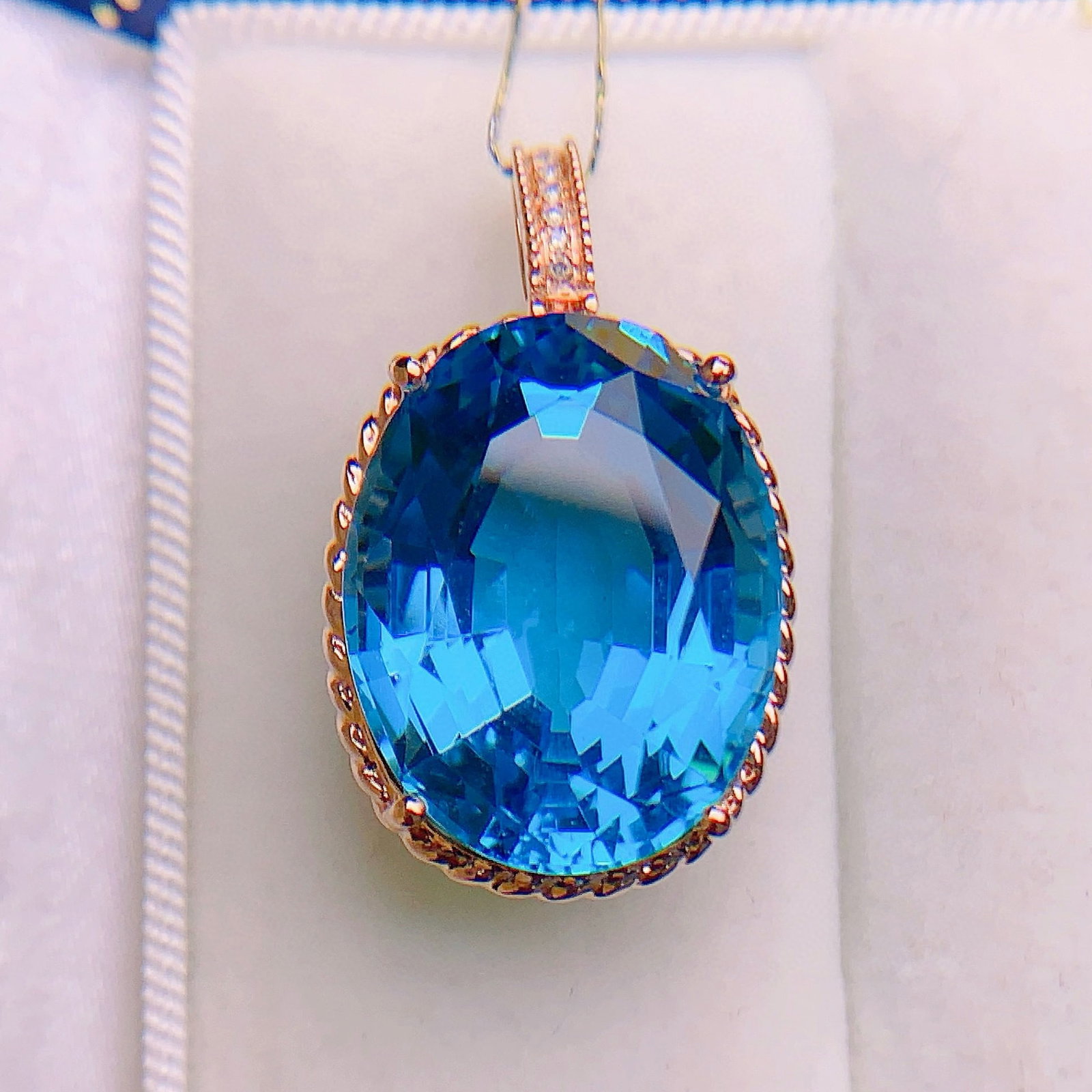 14k Gold 19.72 Ctw Natural Topaz & Diamond Pendant( Without Chain ) - 3