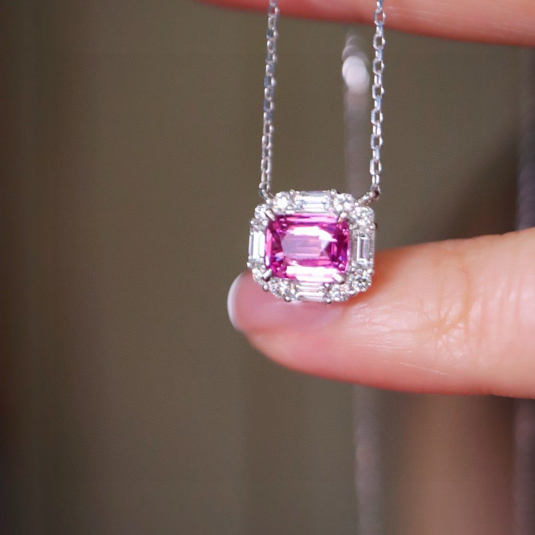 14k Gold 1.50 Ctw Natural Padparadscha Sapphire & Diamond Necklace - 4