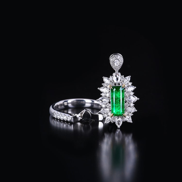 14k Gold 2.38 Ctw Vivid Green Natural Emerald & Diamond Ring/pendant( Without Chain ) - 2