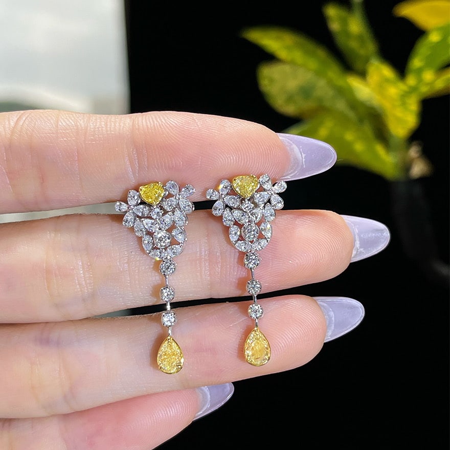14k Gold 2.10 Ct Natural Color Diamond Earrings - 2
