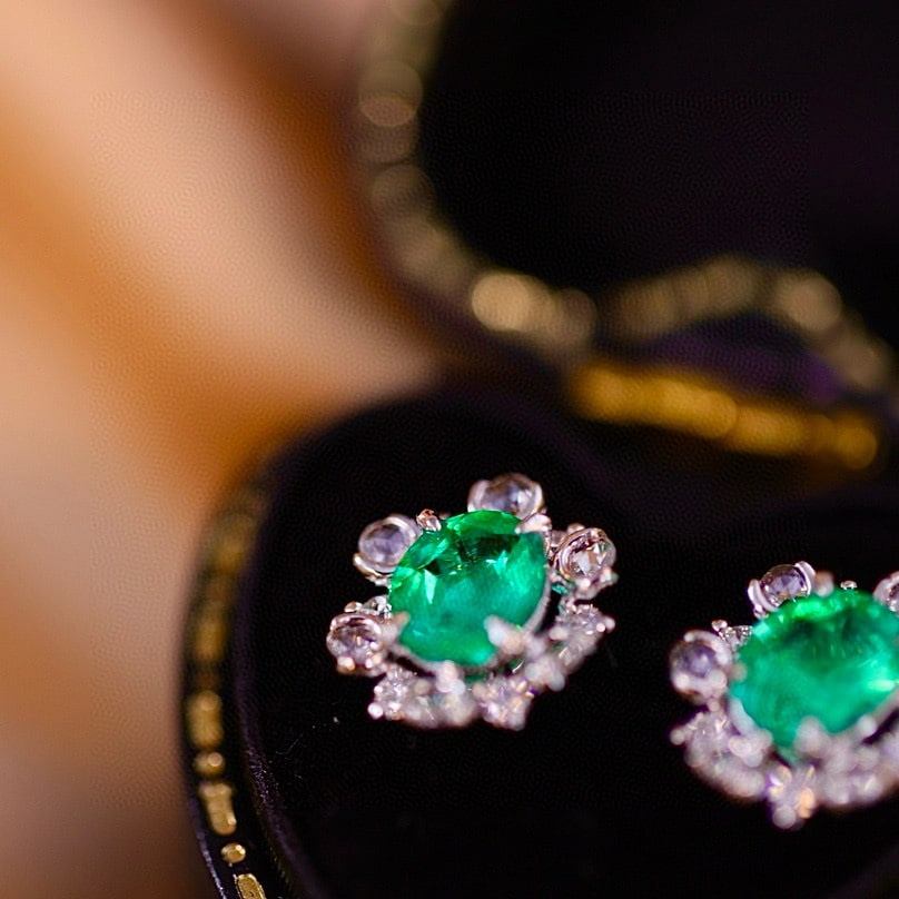 14k Gold 1.62 Ctw Vivid Green Natural Emerald & Diamond Earrings - 2