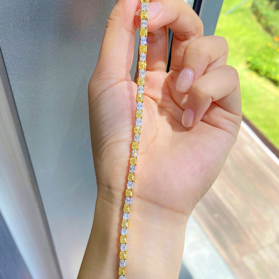 14k Gold 8.98 Ctw Natural Yellow Diamond & Diamond Bracelet - 2