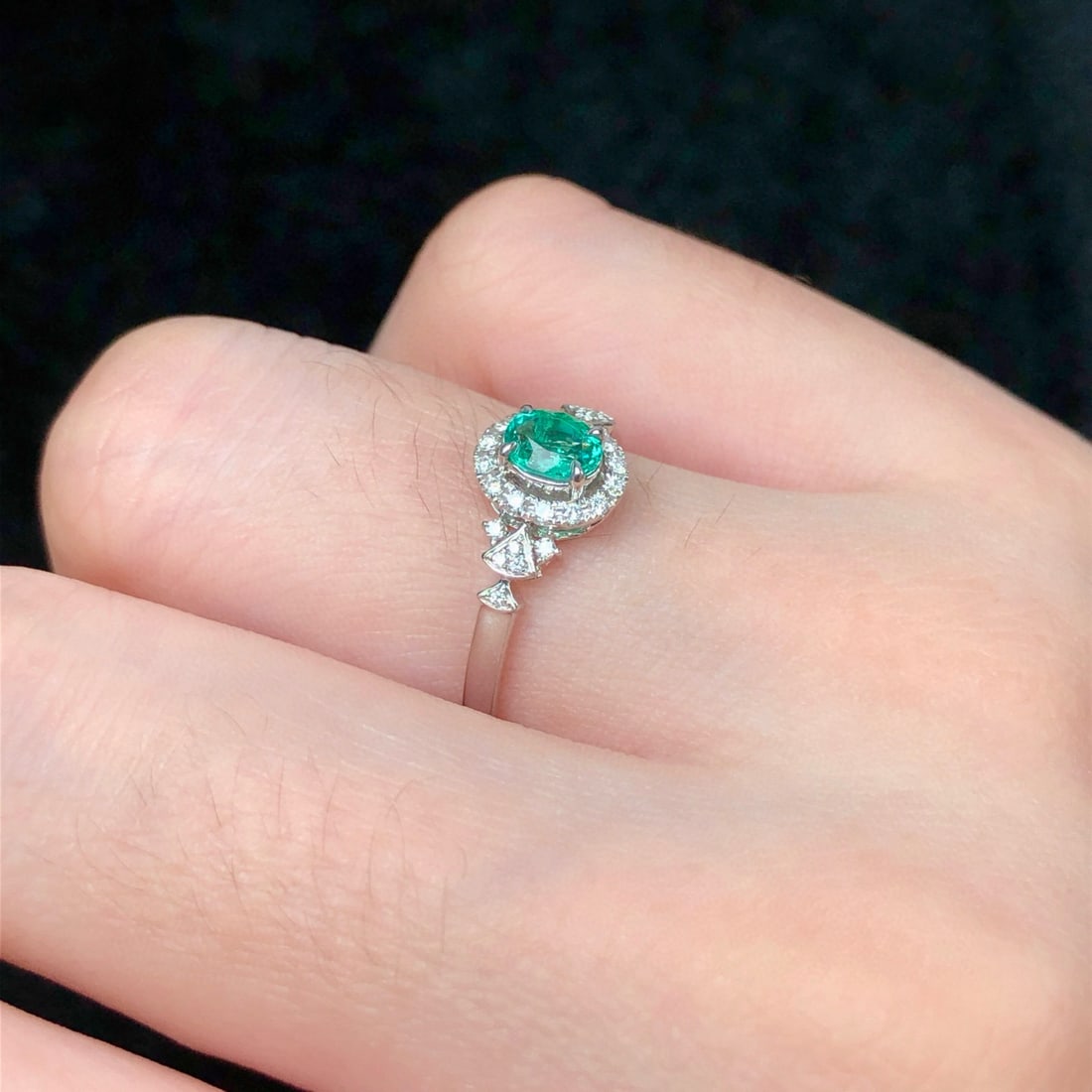 14k Gold 0.42 Ctw Natural Emerald & Diamond Ring - 8
