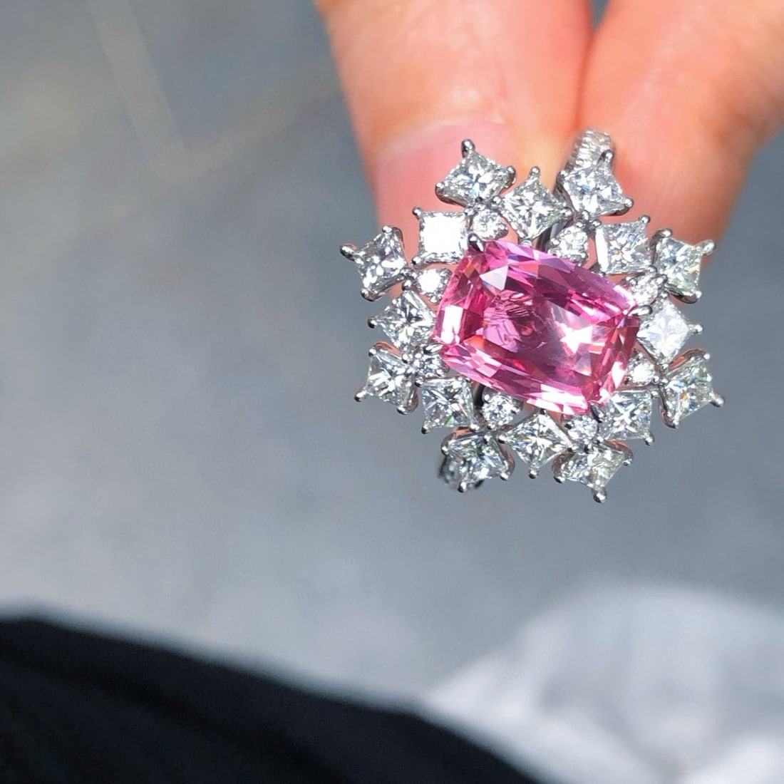 14k Gold 3.42 Ctw Natural Padparadscha Sapphire & Diamond Ring - 5