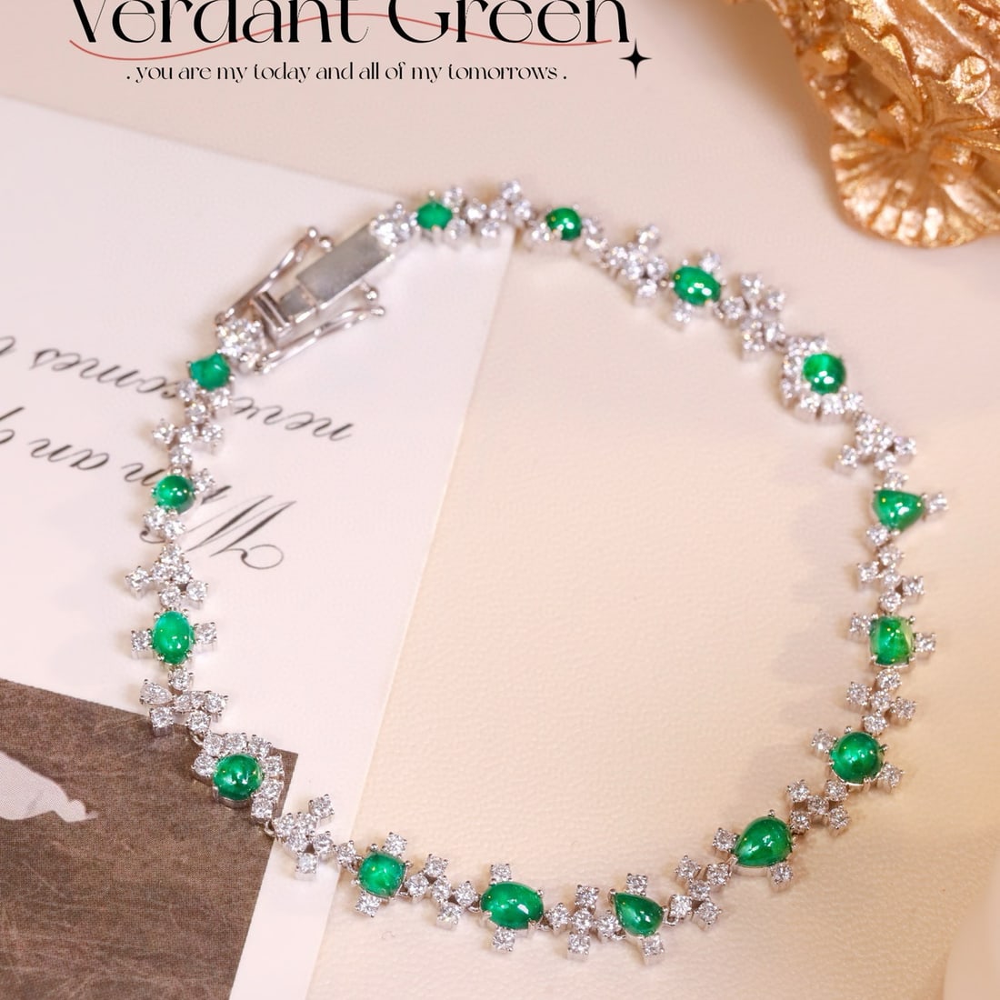 14k Gold 4.83 Ctw Vivid Green Natural Emerald & Diamond Bracelet: Ref:231060400 // gold content:14k gold // main gemstone:emerald // shape:multiply // carat weight:2. 68ct // color:vivid green // treatment:natural // // adjacent gemstone 2 : diamond // shape:round