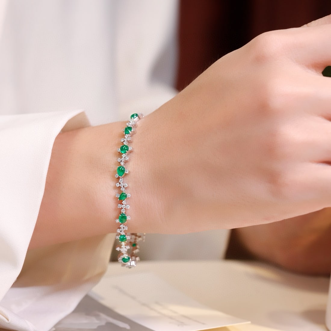 14k Gold 4.83 Ctw Vivid Green Natural Emerald & Diamond Bracelet - 2