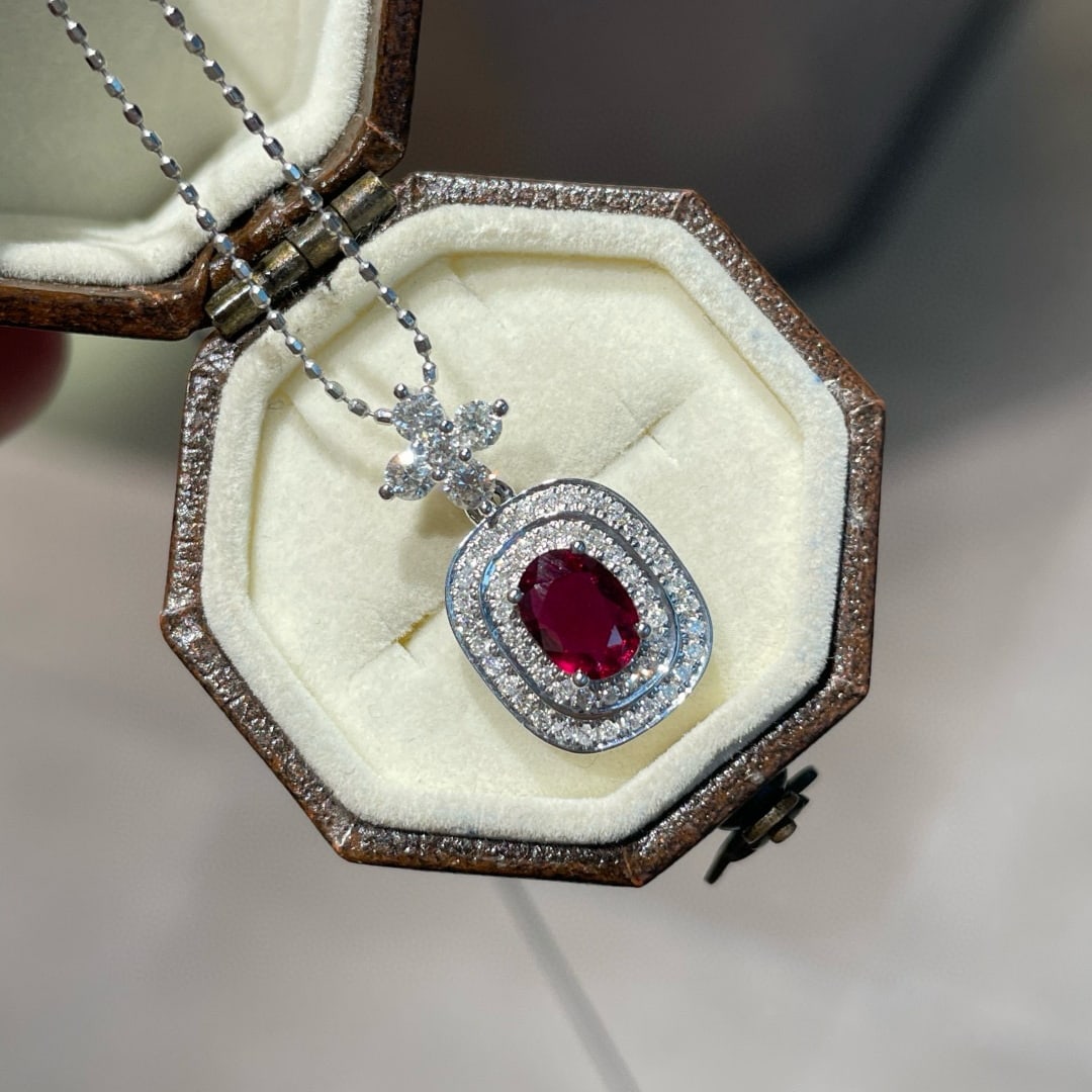 14k Gold 0.56 Ct Natural Ruby & Diamond Pendant( Without Chain ): Ref:231060439 // gold content:14k gold // main gemstone:ruby // shape:oval // carat weight:0. 56ct // color:pigeonblood red // treatment:natural // // adjacent gemstone 2 : diamond // shape:round //