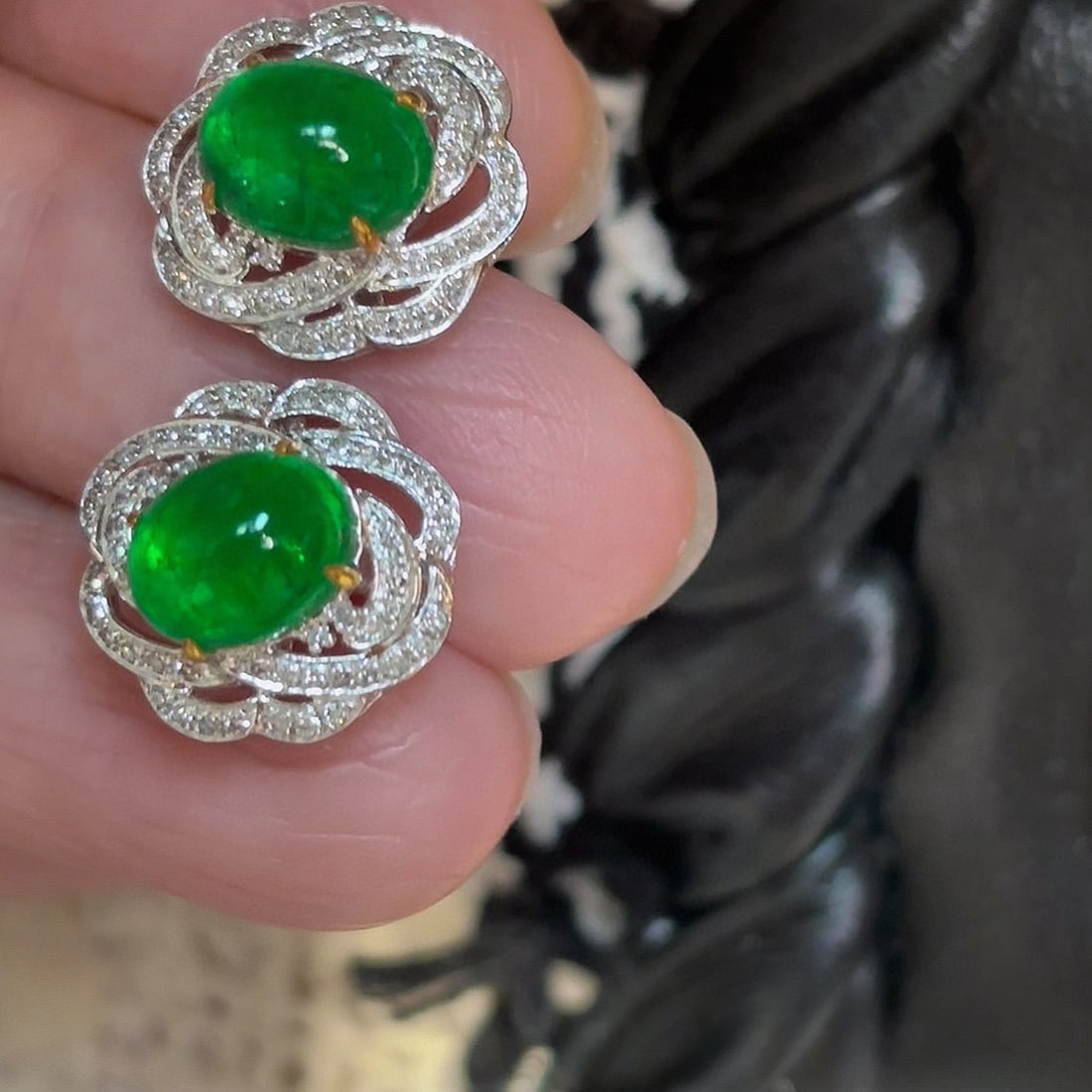 14k Gold 2.8 Ct Vivid Green Natural Emerald & Diamond Earrings - 2
