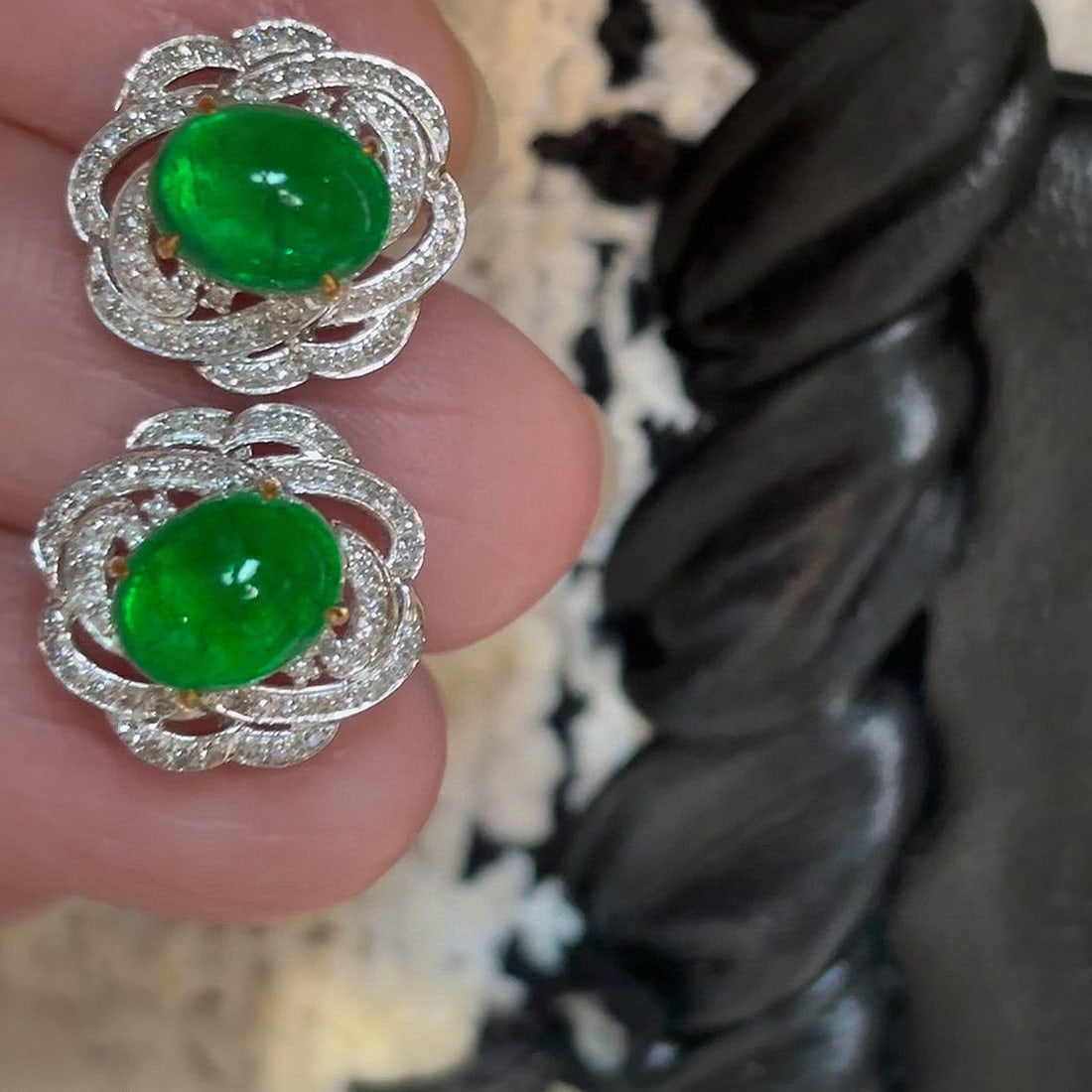 14k Gold 2.8 Ct Vivid Green Natural Emerald & Diamond Earrings - 4