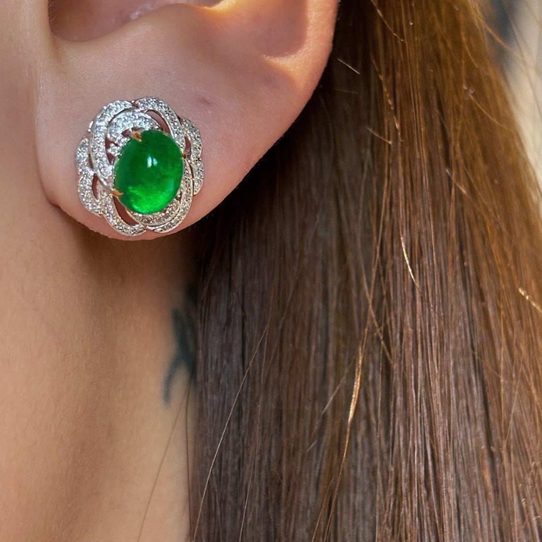 14k Gold 2.8 Ct Vivid Green Natural Emerald & Diamond Earrings - 5