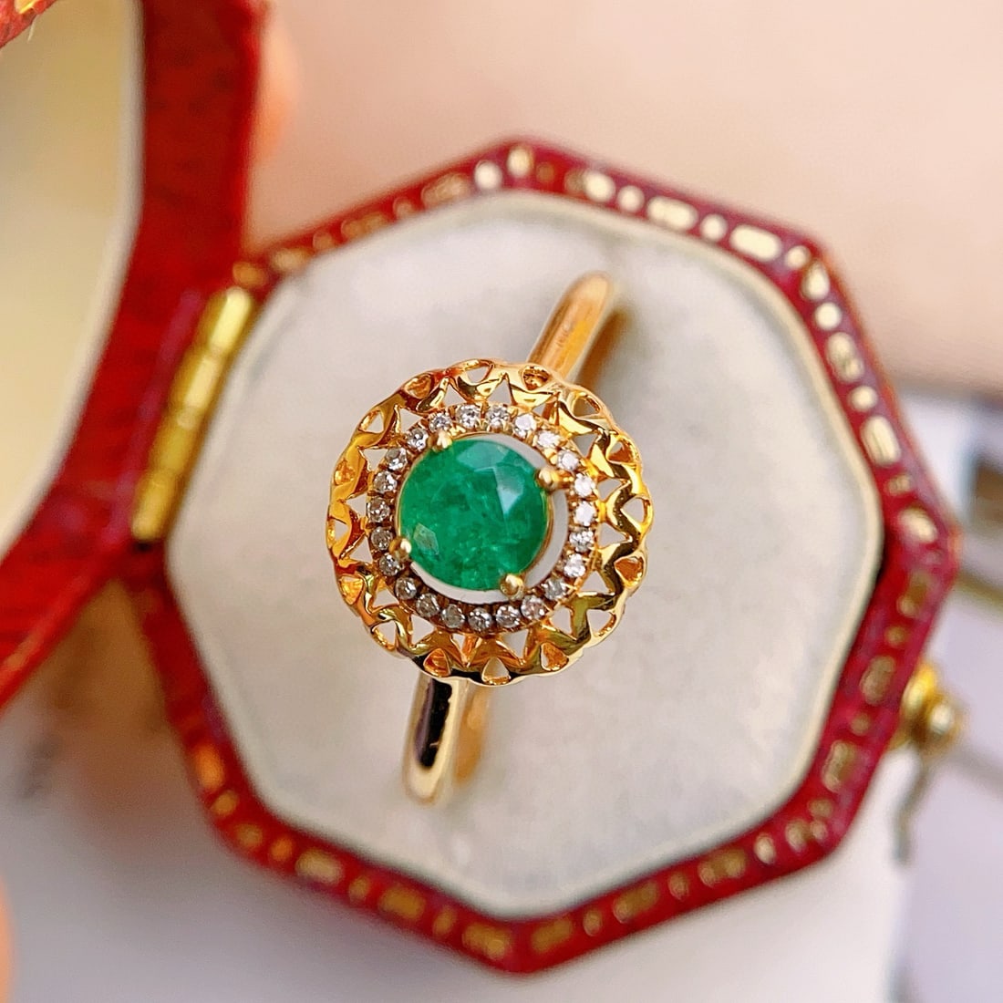 14k Gold 0.42 Ct Natural Emerald & Diamond Ring - 5