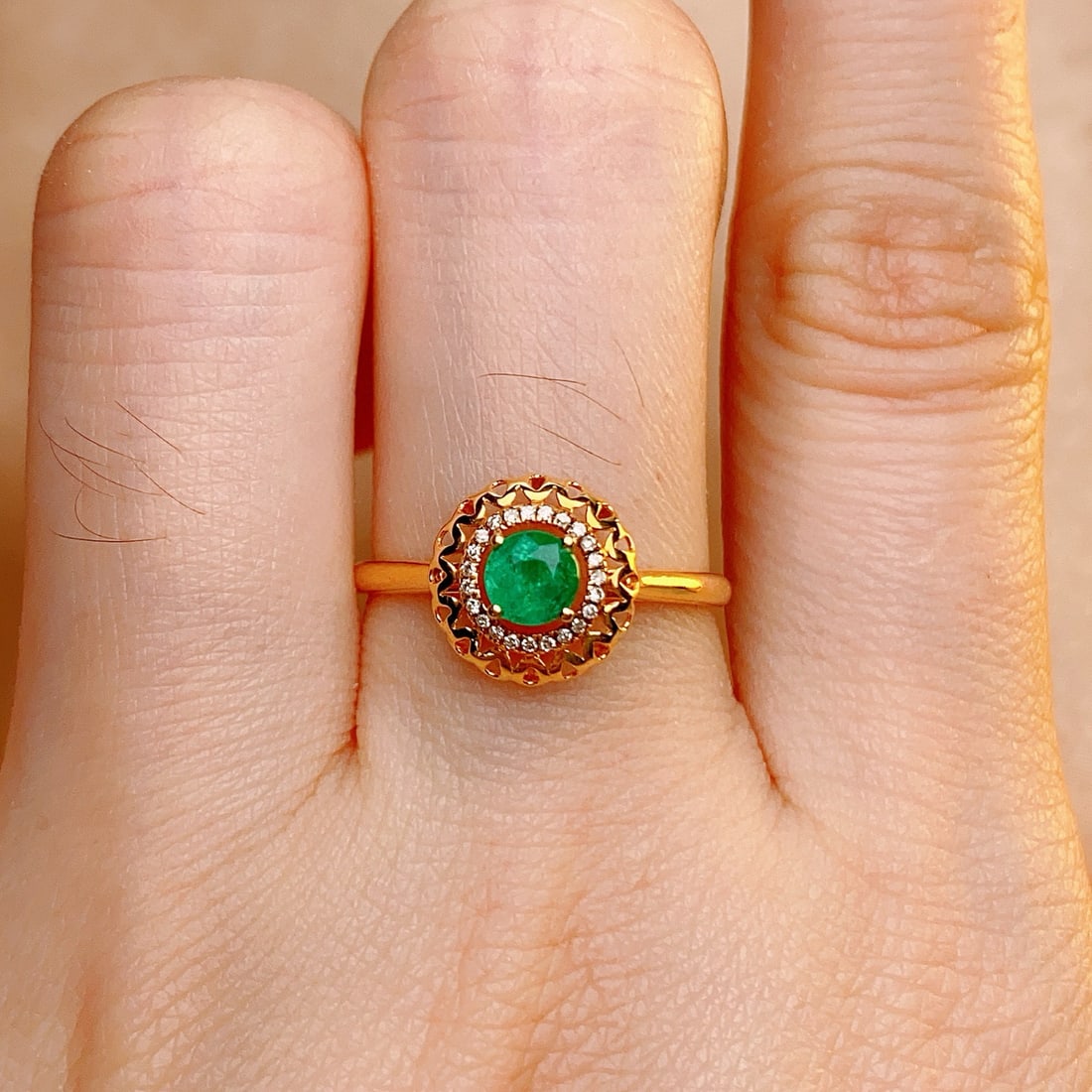 14k Gold 0.42 Ct Natural Emerald & Diamond Ring - 6