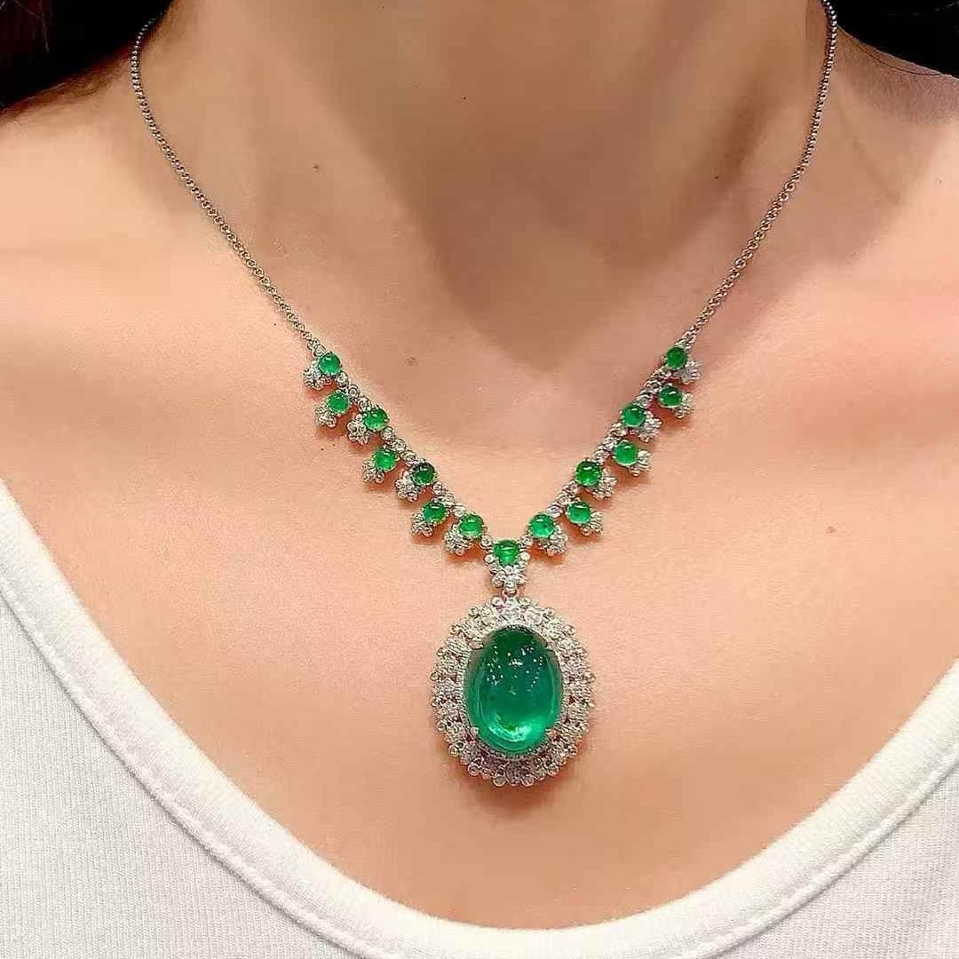 14k Gold 19.8 Ct Natural Emerald & Diamond Necklace - 3