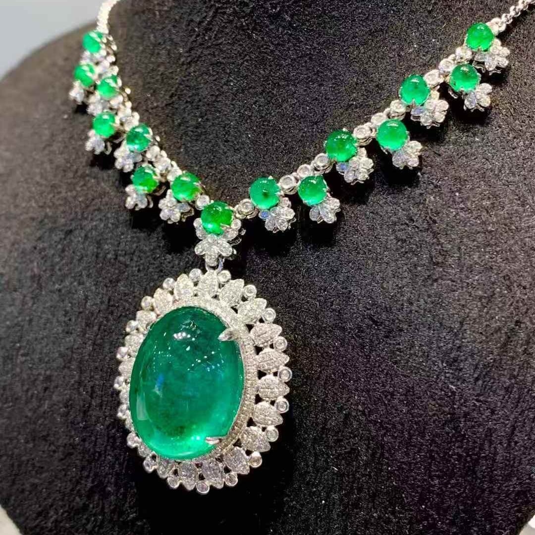 14k Gold 19.8 Ct Natural Emerald & Diamond Necklace - 4