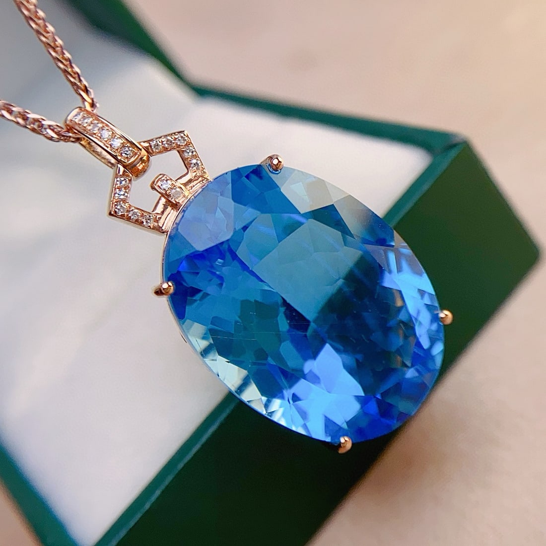 14k Gold 26.5 Ct Natural Topaz & Diamond Pendant( Without Chain ) - 2