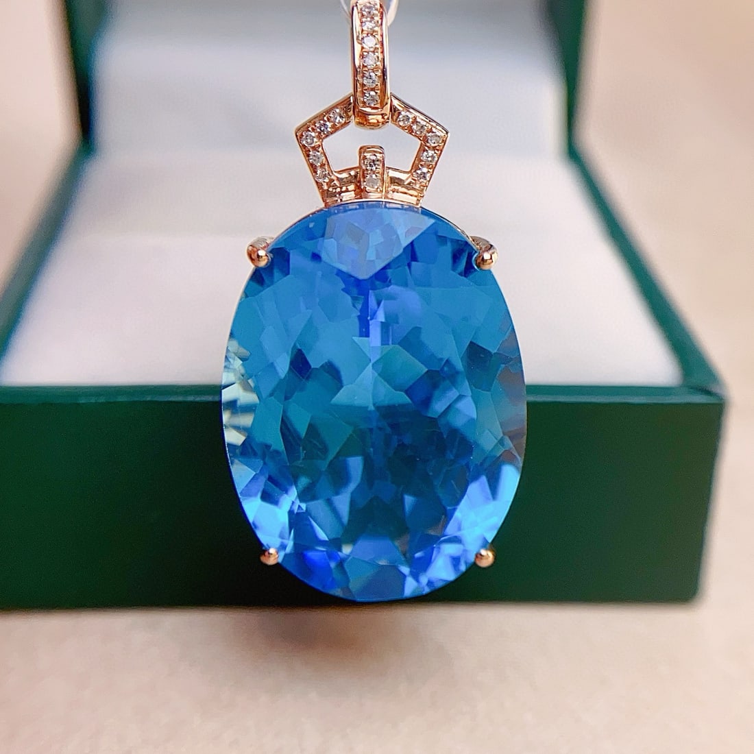 14k Gold 26.5 Ct Natural Topaz & Diamond Pendant( Without Chain ) - 6