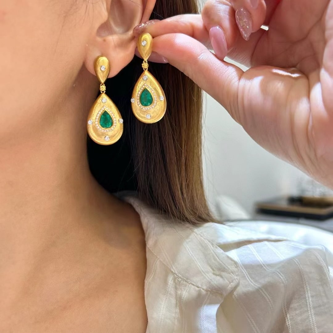 14k Gold 2.39 Ctw Natural Emerald & Diamond Earrings - 6